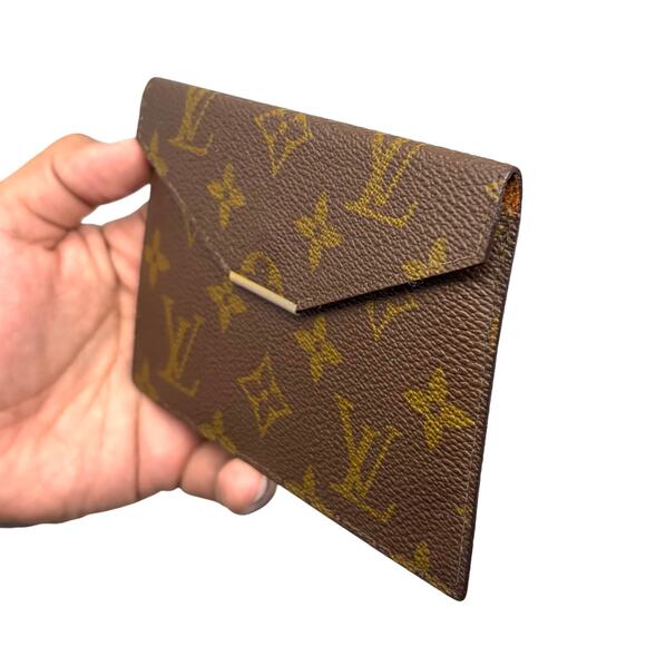 Louis Vuitton Vintage Envelope Case - Picture 10 of 14